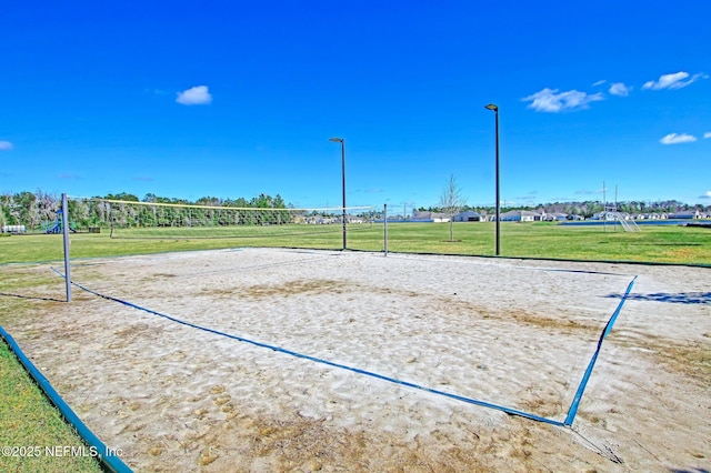 surrounding community with volleyball court