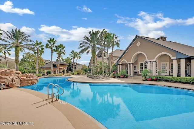 10961 Burnt Mill Rd Unit 1135, Jacksonville, FL 32256 - pool with a patio area
