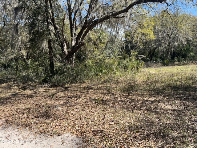 107 Dixie St, Hawthorne, FL 32640