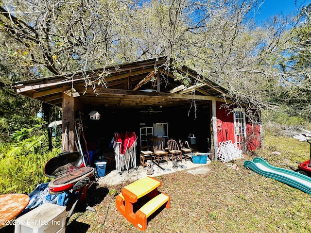view of outbuilding with an outbuilding