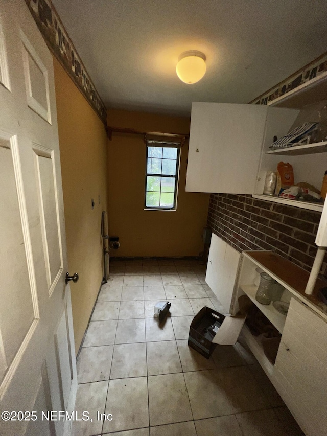 2731 Howard Rd, Middleburg, FL 32068 - washroom featuring light tile patterned floors