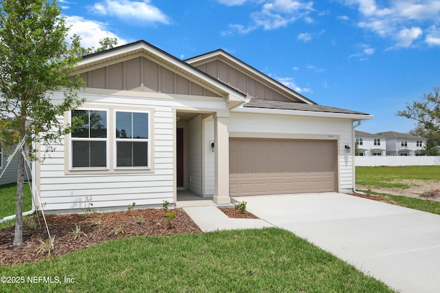 5669 Tomahawk Lake Dr, Jacksonville, FL 32254 - photo 1