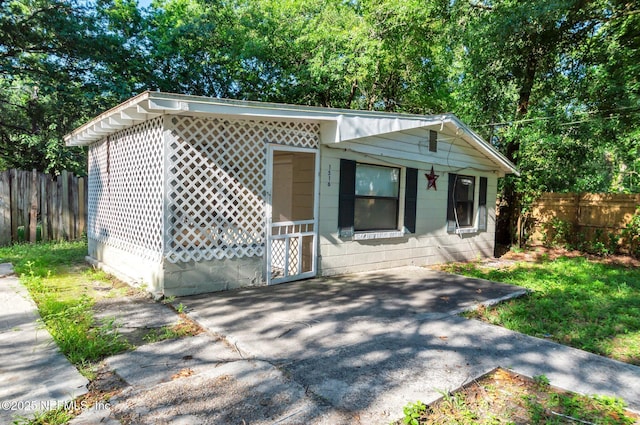 1516 W 33rd St, Jacksonville, FL 32209 - photo 2