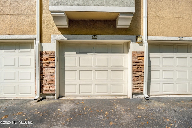 8539 Gate Pkwy W Unit 628, Jacksonville, FL 32216 - view of garage