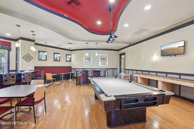 10435 Midtown Pkwy Unit 448, Jacksonville, FL 32246 - playroom featuring visible vents, pool table, recessed lighting, and hardwood / wood-style flooring