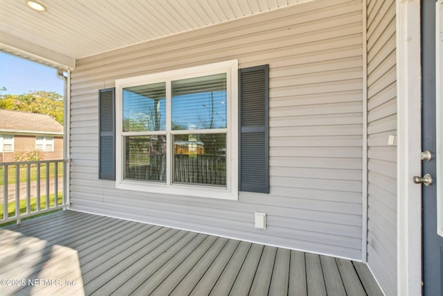 2939 Fitzgerald St, Jacksonville, FL 32254 - deck with a porch