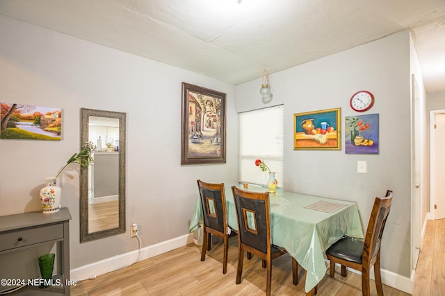 1201 Mayport Landing Cir, Jacksonville, FL 32233 - dining area featuring baseboards and wood finished floors