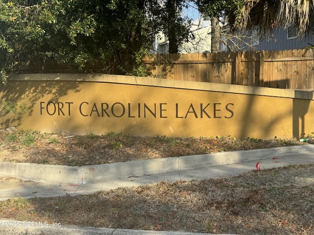 11726 Tanager Dr, Jacksonville, FL 32225 - community sign with fence