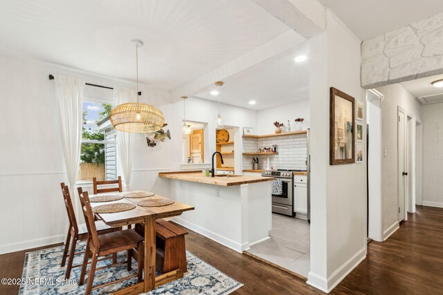 1171 Scotten Rd, Jacksonville, FL 32205 - dining space featuring visible vents, dark wood-style floors, baseboards, and recessed lighting