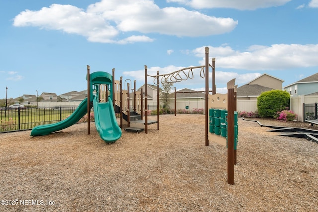 7686 Merchants Way, Jacksonville, FL 32222 - community jungle gym with fence