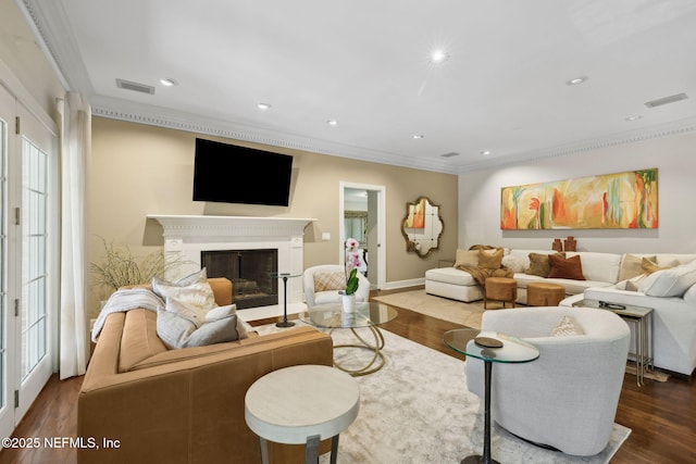 6260 Highlands Ct, Ponte Vedra Beach, FL 32082 - living room featuring crown molding, wood finished floors, recessed lighting, plenty of natural light, and a fireplace