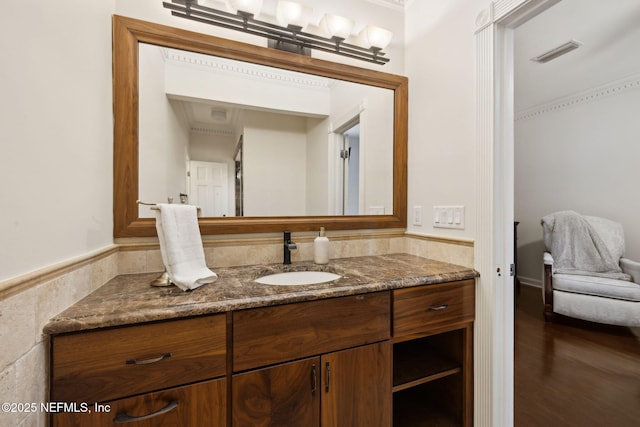 6260 Highlands Ct, Ponte Vedra Beach, FL 32082 - bathroom with vanity and wood finished floors