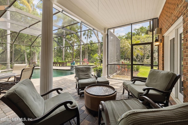 6260 Highlands Ct, Ponte Vedra Beach, FL 32082 - sunroom / solarium with outdoor lounge area