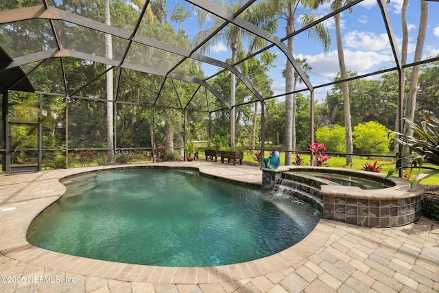 6260 Highlands Ct, Ponte Vedra Beach, FL 32082 - view of pool featuring a patio area, a lanai, a pool with connected hot tub, and view of scattered trees
