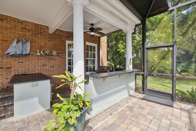6260 Highlands Ct, Ponte Vedra Beach, FL 32082 - view of patio / terrace featuring a ceiling fan and exterior kitchen