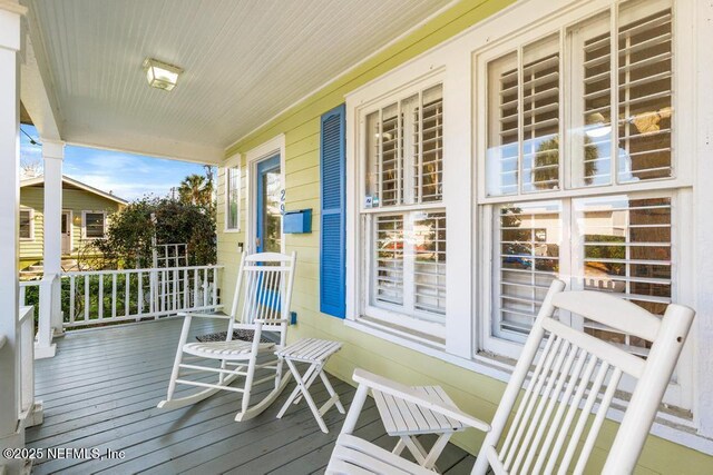 29 Grant St, Saint Augustine, FL 32084 - deck with covered porch