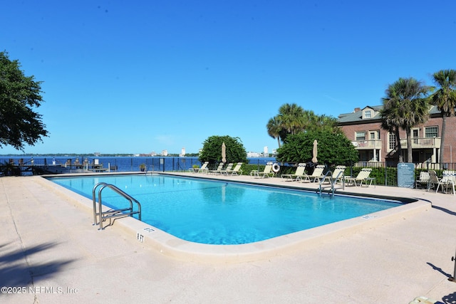 819 Lasalle St Unit 819, Jacksonville, FL 32207 - community pool with fence and a patio area