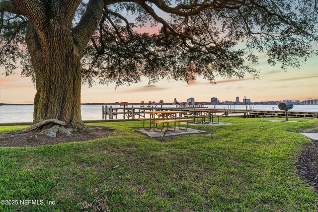 819 Lasalle St Unit 819, Jacksonville, FL 32207 - view of property's community featuring a water view and a yard