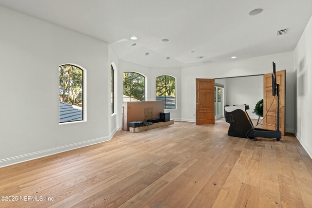 113 Cutter Ct, Ponte Vedra Beach, FL 32082 - living area with light wood-style floors, baseboards, recessed lighting, and visible vents
