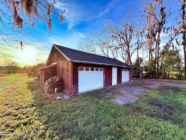 view of detached garage
