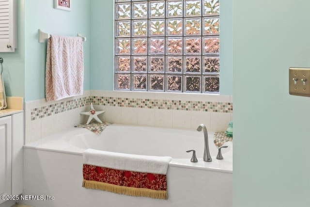 388 Lolly Ln, Saint Johns, FL 32259 - bathroom featuring a bath