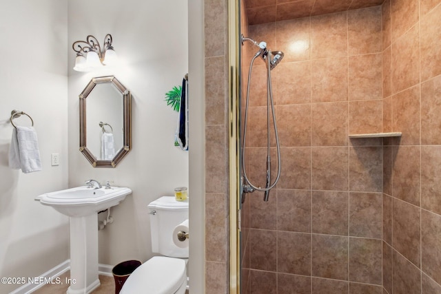 553 S Bridge Creek Dr, Saint Johns, FL 32259 - full bathroom with a shower stall, baseboards, and toilet