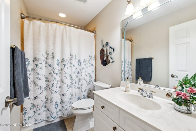 553 S Bridge Creek Dr, Saint Johns, FL 32259 - bathroom with visible vents, toilet, a shower with shower curtain, and vanity