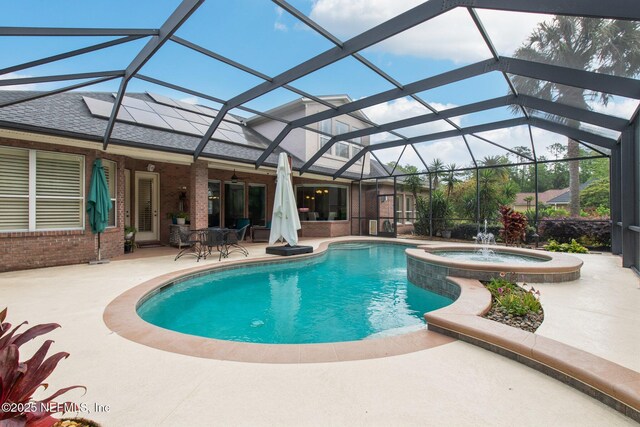 553 S Bridge Creek Dr, Saint Johns, FL 32259 - view of pool with ceiling fan, a pool with connected hot tub, a lanai, and a patio area