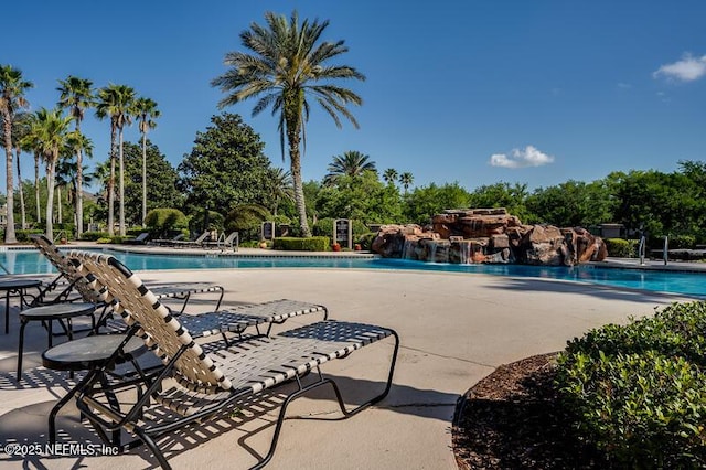 10961 Burnt Mill Rd Unit 321, Jacksonville, FL 32256 - pool with a patio