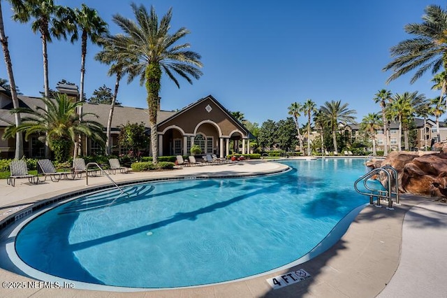 10961 Burnt Mill Rd Unit 321, Jacksonville, FL 32256 - pool featuring a patio area