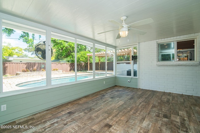4245 Davinci Ave, Jacksonville, FL 32210 - unfurnished sunroom with ceiling fan