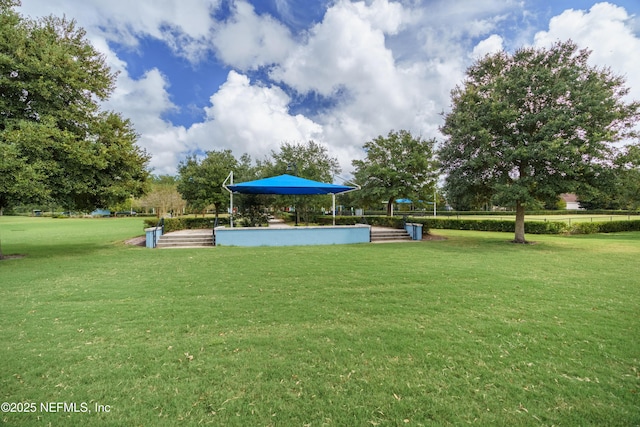 699 Aspen Leaf Dr, Jacksonville, FL 32081 - view of home's community featuring a yard