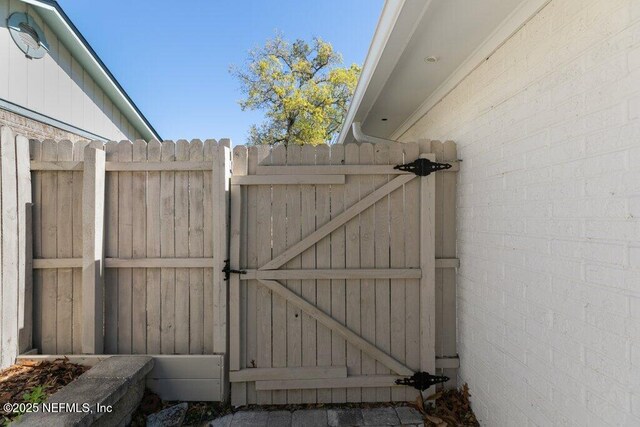1967 Sussex Dr S, Orange Park, FL 32073 - view of gate
