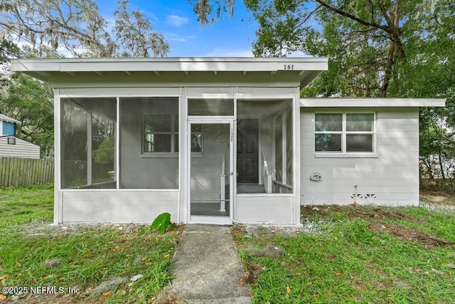 161 W 65th St, Jacksonville, FL 32208 - view of property entrance