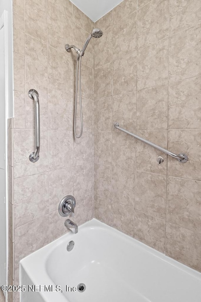 161 W 65th St, Jacksonville, FL 32208 - full bathroom with washtub / shower combination