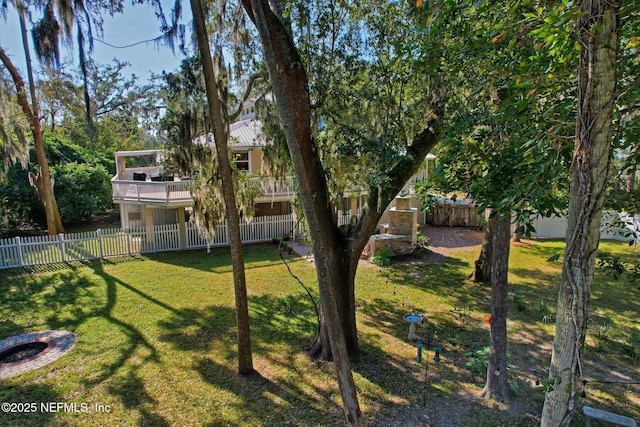 4 Pamela Pkwy, Palm Coast, FL 32137 - view of yard featuring a fenced backyard