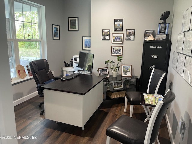 104 W Grandview Dr, East Palatka, FL 32131 - home office with baseboards and dark wood-style floors