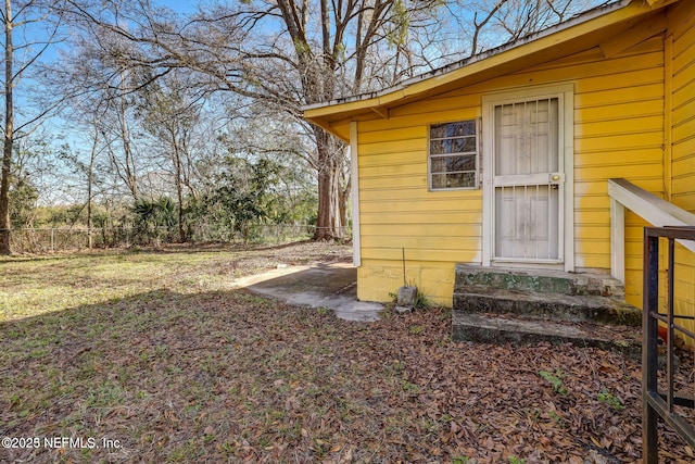 1533 W 16th St, Jacksonville, FL 32209 - entrance to property with fence and a lawn