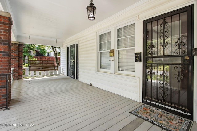 1516 Aberdeen St, Jacksonville, FL 32205 - wooden terrace with a porch