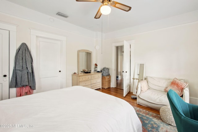 1516 Aberdeen St, Jacksonville, FL 32205 - bedroom featuring visible vents, wood finished floors, and a ceiling fan