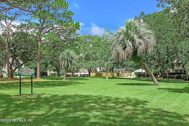 1516 Aberdeen St, Jacksonville, FL 32205 - view of home's community featuring a lawn