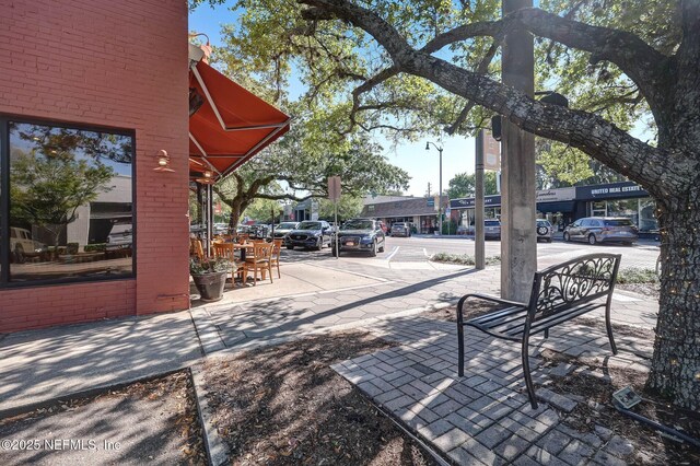 1516 Aberdeen St, Jacksonville, FL 32205 - view of patio / terrace