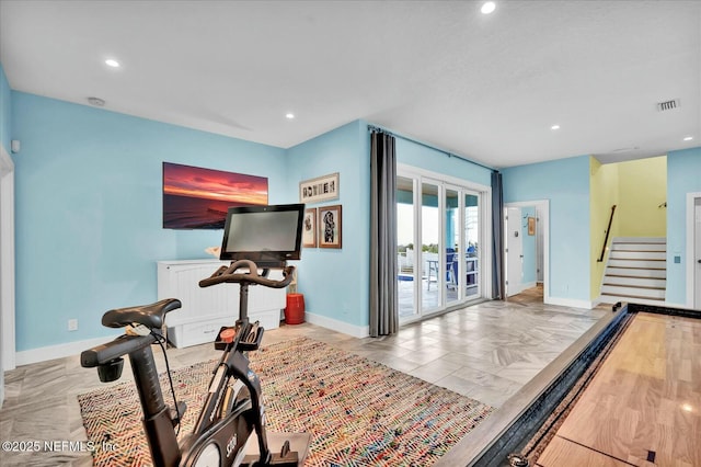 workout area with recessed lighting, baseboards, and visible vents