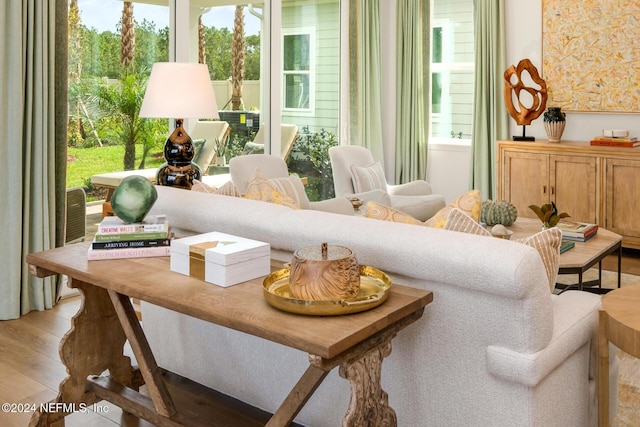 928 Caiden Dr, Ponte Vedra, FL 32081 - living area featuring wood finished floors