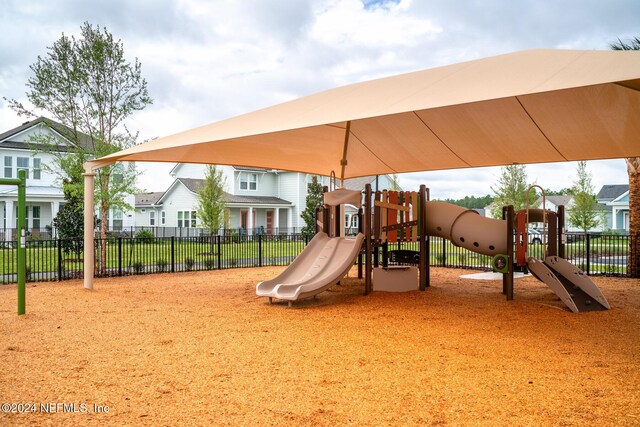 928 Caiden Dr, Ponte Vedra, FL 32081 - communal playground featuring fence and a residential view