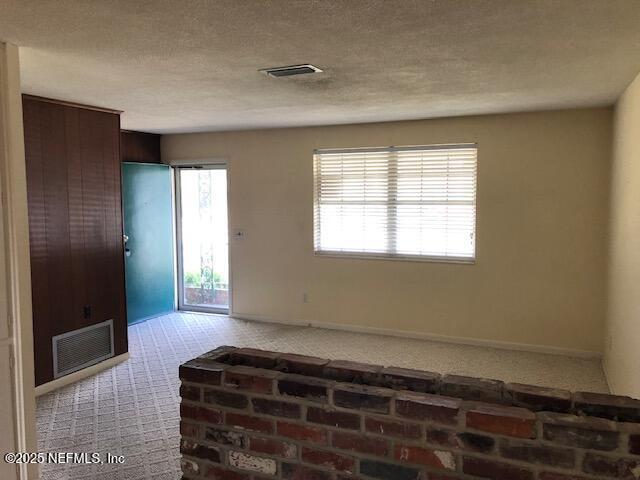 1130 Crown Dr, Jacksonville, FL 32221 - photo 2