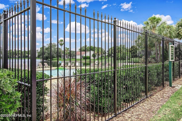 185 Crosscove Cir, Ponte Vedra Beach, FL 32082 - view of gate with fence