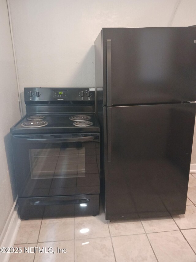 1419 Brady St Unit 1-2, Jacksonville, FL 32209 - room details featuring black appliances
