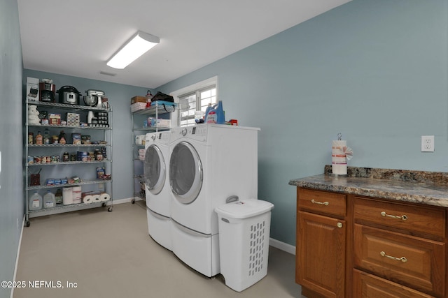4864 County Road 218, Middleburg, FL 32068 - laundry area featuring baseboards, laundry area, and washing machine and clothes dryer