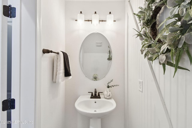 258 Haas Ave, Saint Augustine, FL 32095 - bathroom with a sink